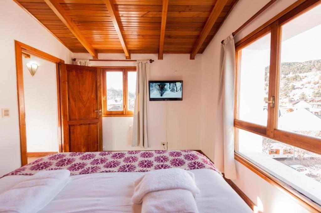 Tunqueley Hotel San Martín de los Andes Екстериор снимка